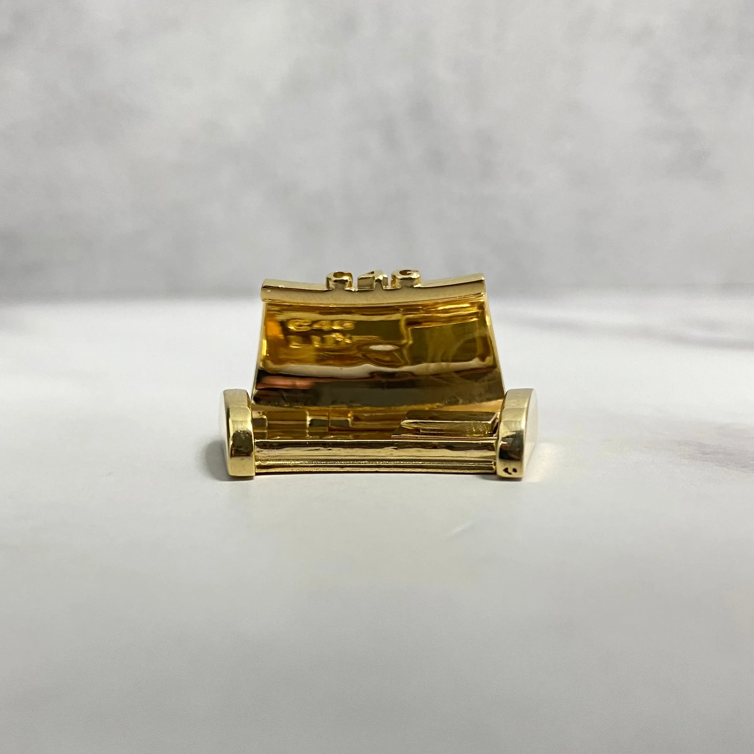 14K Yellow Gold Plain Sleek Lock With Panther / 16.4gr / 15mm / 1.1in