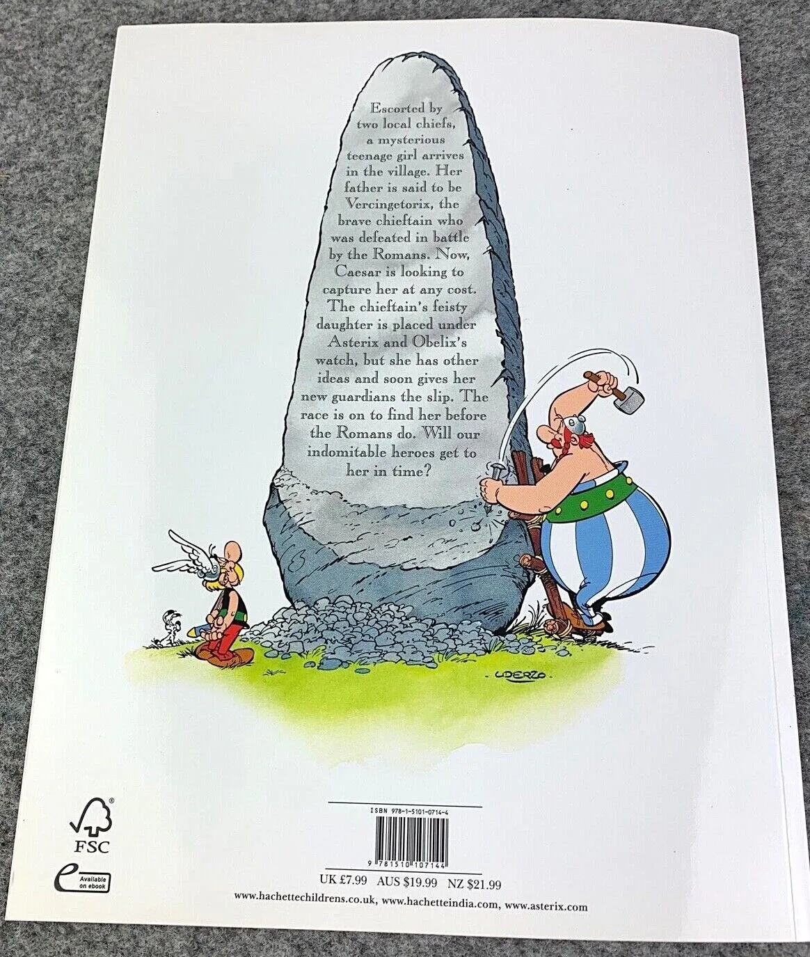 Asterix & Chieftain's Daughter - 2000s Orion/Sphere UK Edition Paperback Book EO Uderzo