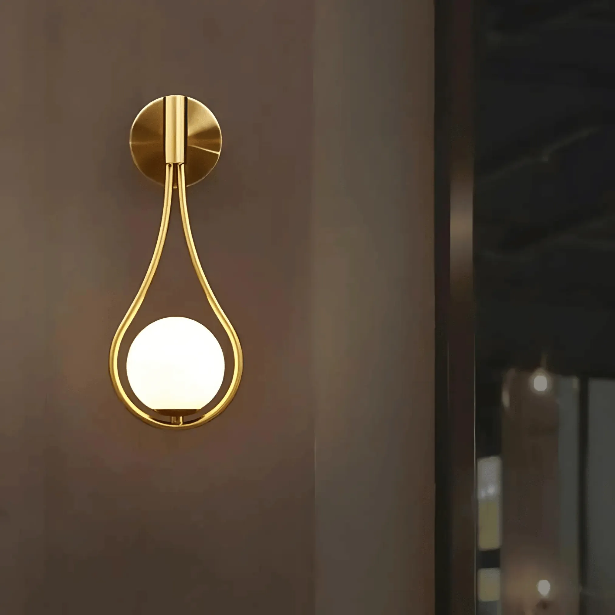 Bryne - Wall Light Sleek LED Design