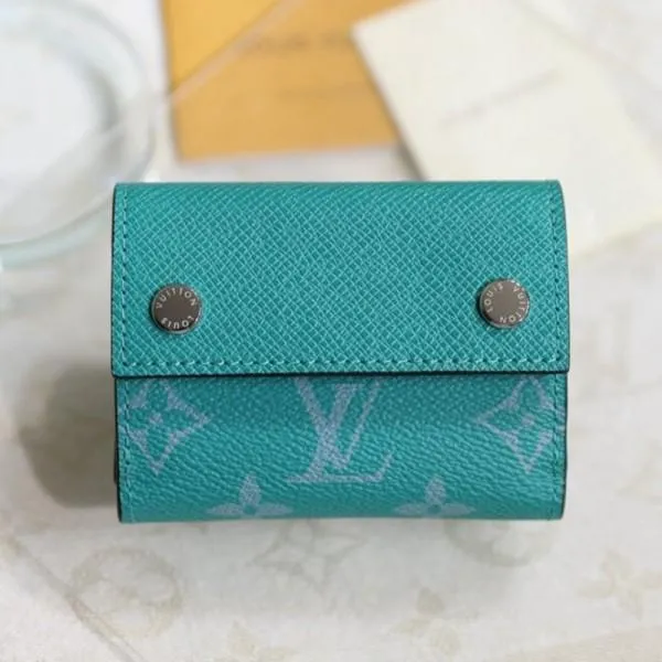 Discovery Compact Wallet M67626 Pine Green Collection