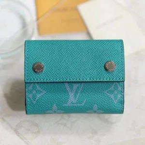 Discovery Compact Wallet M67626 Pine Green Collection