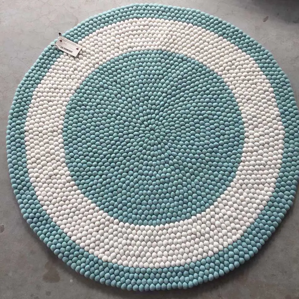 Dolly Felt Ball Rug
