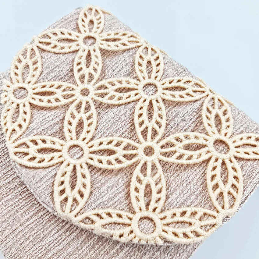 Free Standing Lace Clutch