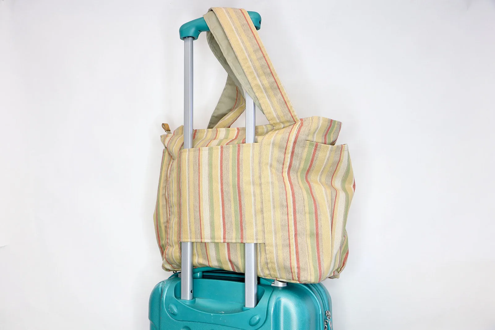 Fruta Travel Tote