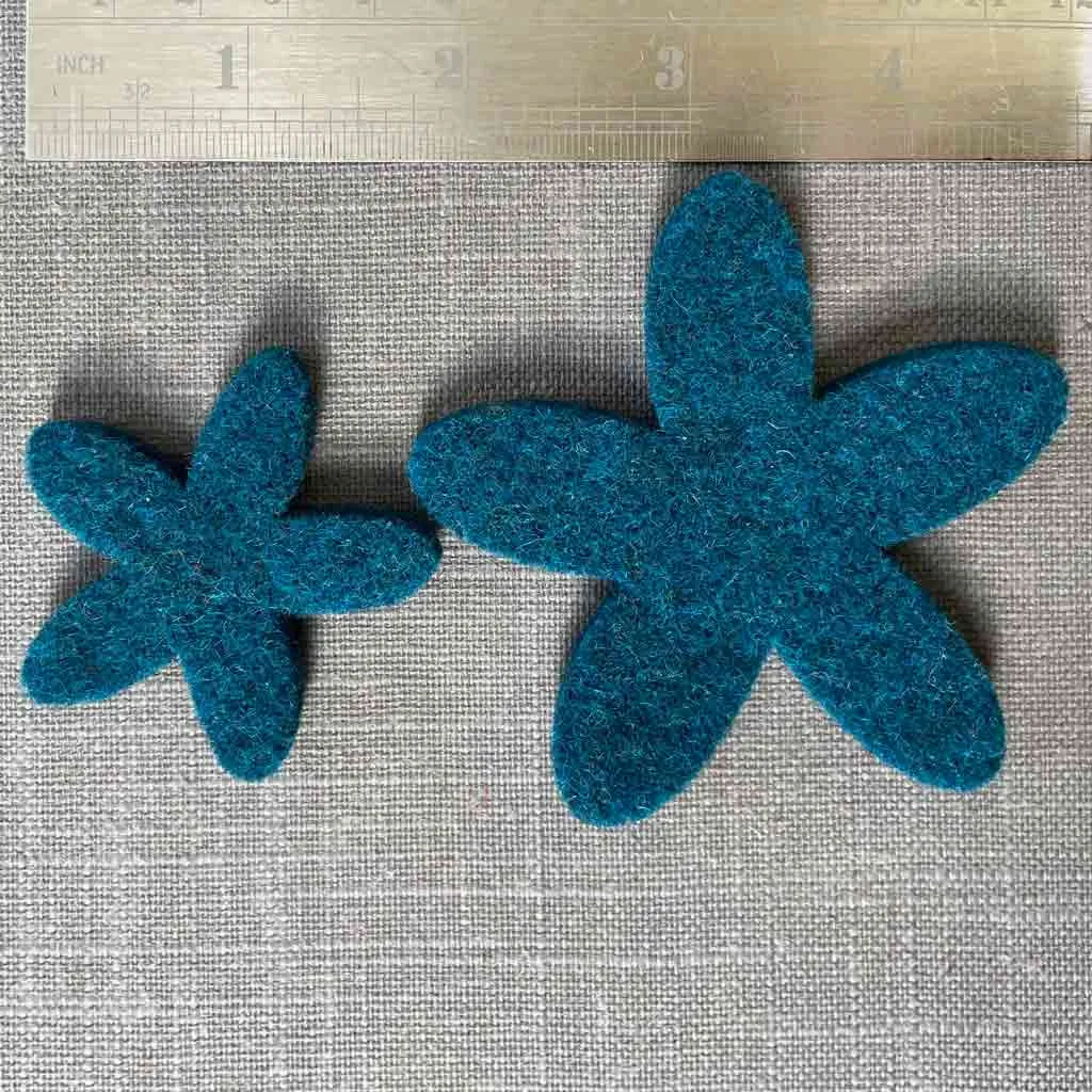 Joe's Toes Felt Daisy Flowers in Two Sizes