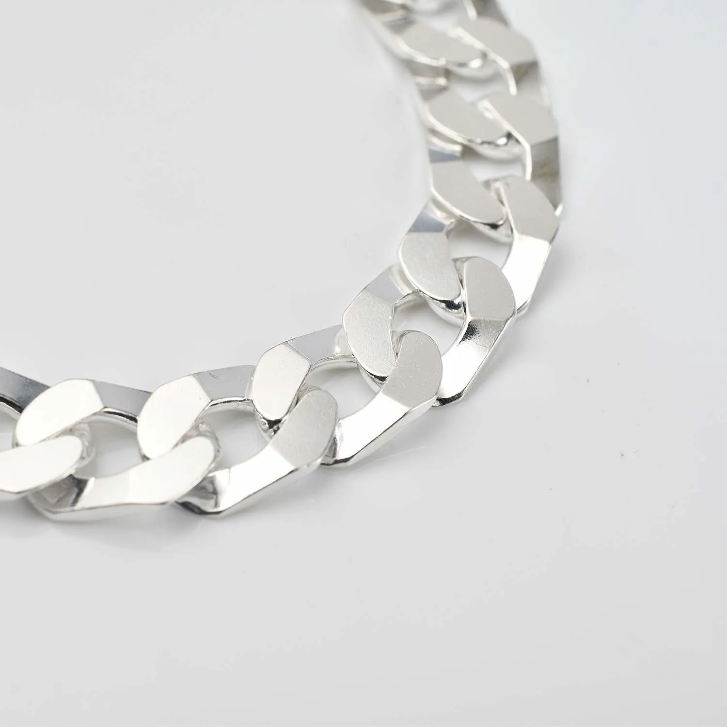 Sleek Square Curb Chain