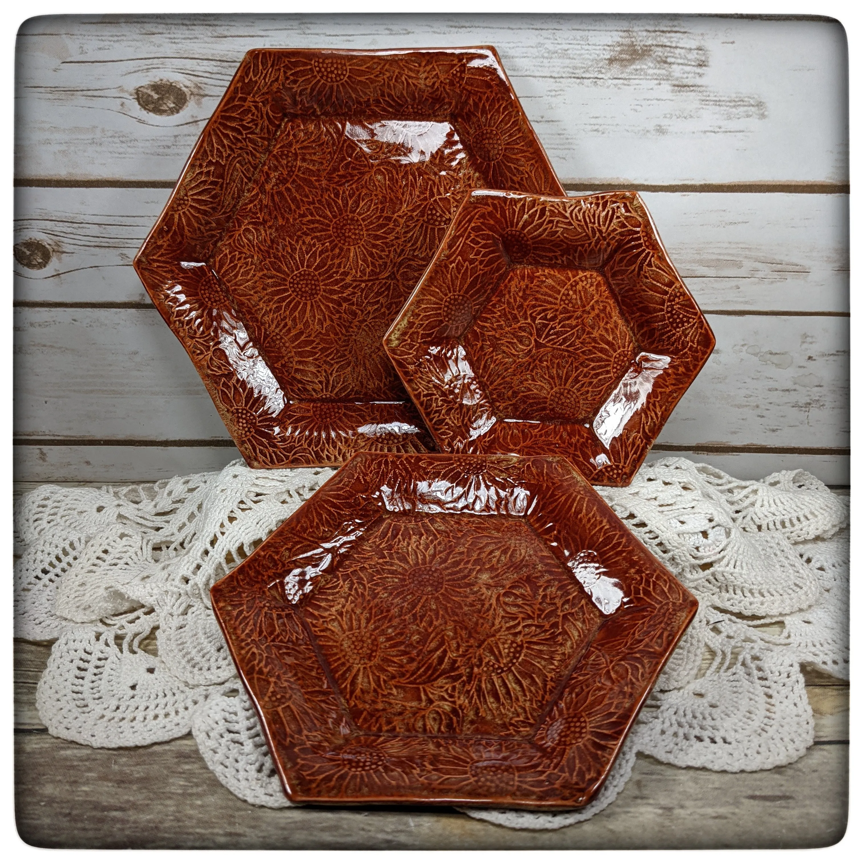 Sunflower hexagon dish (8.5 inch)